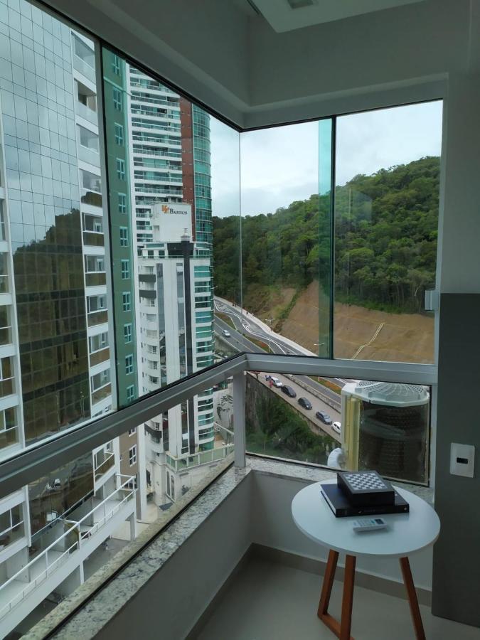 Apartamento Loft Com Garagem E Piscina Predio Frente Mar Balneario Camboriu