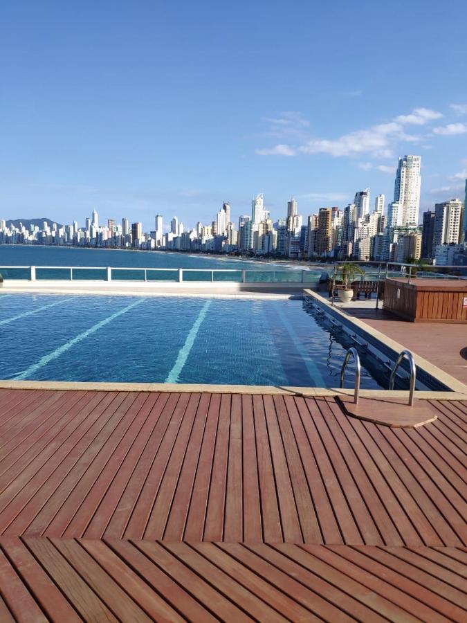 Apartamento Loft Com Garagem E Piscina Predio Frente Mar Balneario Camboriu
