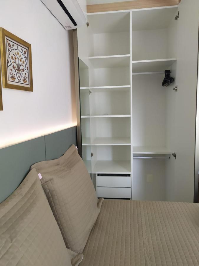 Apartamento Loft Com Garagem E Piscina Predio Frente Mar Balneario Camboriu